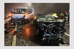 Untitled Project 13 - Accident la ieșirea de pe autostrada A1! Trei persoane transportate la spital!