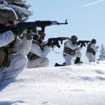 Cum se antrenează vânătorii de munte de la „Dragoslavele” în frig extrem la Diham? 11 Sursă foto: FB MApN (Foto credit: Cristian Dobre).