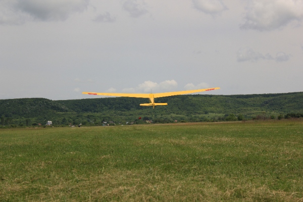 aerodromul Topoloveni aerodromul Topoloveni