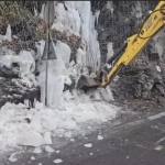 Drumarii intervin pe DN 7 pentru îndepărtarea gheții de pe versanți 10 0b055307 b8fd 4784 a97c 11f1b8778381 - Drumarii intervin pe DN 7 pentru îndepărtarea gheții de pe versanți