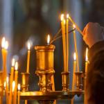 cats 1 - A provocat un incendiu în biserică și a agresat-o pe femeia care vindea lumânări