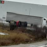 accident A1 - Mașină răsturnată pe A1 București-Pitești! Pompierii, chemați la fața locului