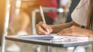 Y2QzYmQxNWU5OTAxODJiMGRiM2RlNzM1NWIyZWZhMDM.thumb - Calendarul olimpiadelor și concursurilor în anul școlar 2025–2026. Anunțul Ministerului Educației