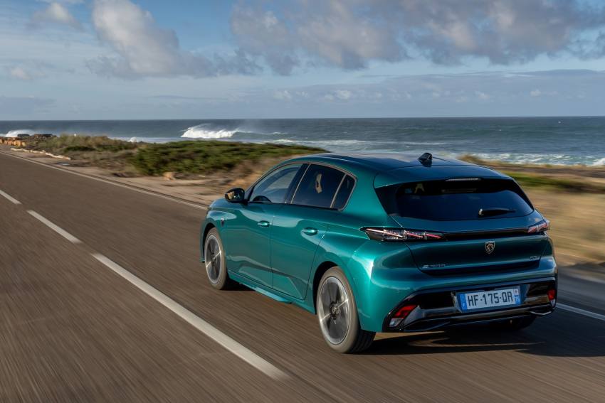 Peugeot 308 GT – echilibrul perfect între stil, confort și performanță 3 Peugeot 308 GT la Eurial Pitești