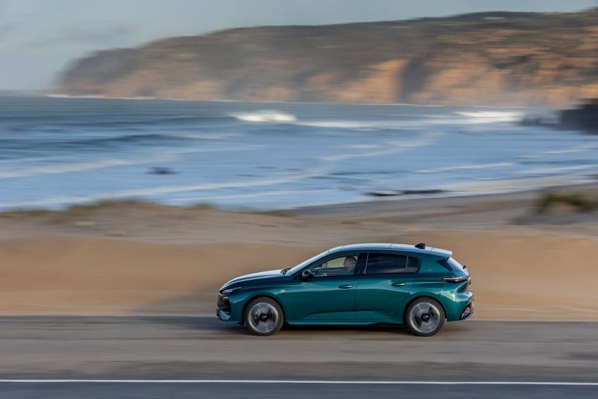 Peugeot 308 GT – echilibrul perfect între stil, confort și performanță 2 Peugeot 308 GT la Eurial Pitești