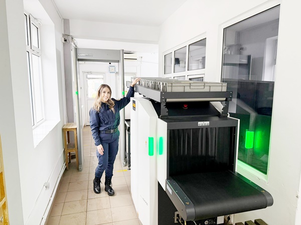 banda penitenciar - Pachetele primite de deținuții de la Penitenciarul Mioveni - scanate cu ajutorul inteligenței artificiale