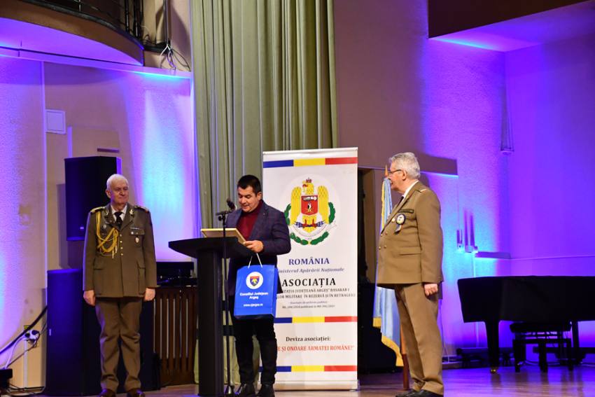 Cristian Gentea, mesaj de recunoștință pentru cadrele militare în rezervă și retragere 4 bughiu la Organizatia Judeteana Arges Basarab I a CMRR - Cristian Gentea, mesaj de recunoștință pentru cadrele militare în rezervă și retragere
