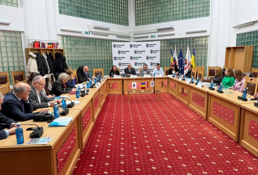 Învățământul profesional clasic dispare. Ce înseamnă asta? La Mioveni, firmele cer 50 de elevi pentru învățământul dual 1 Sursă foto: FB Primăria Orașului Mioveni