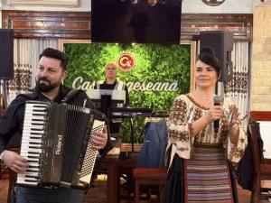 621590303 1339294164906649 1517260716493171041 n - Ziua Îndrăgostiților se apropie. Celebrați iubirea la Casa Argeșeană!