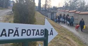 apa Curtea de Arges - (Video) Coada la apă a devenit deja o obișnuință la Curtea de Argeș