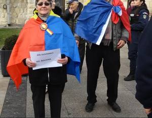 cats 1 - (VIDEO) Au fost proteste astăzi și la Câmpulung