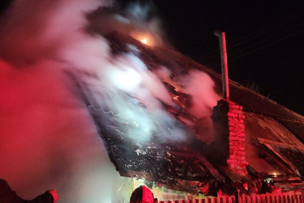 incendiu casă Câmpulung