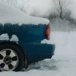 Cod Rutier 2026. Greșeala banală care le poate aduce șoferilor amenzi usturătoare 11 Cod Rutier 2026 mașină zăpadă