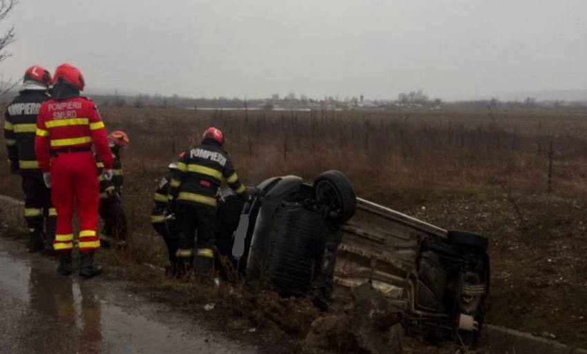 masina rasturnata Argeș masina rasturnata Argeș
