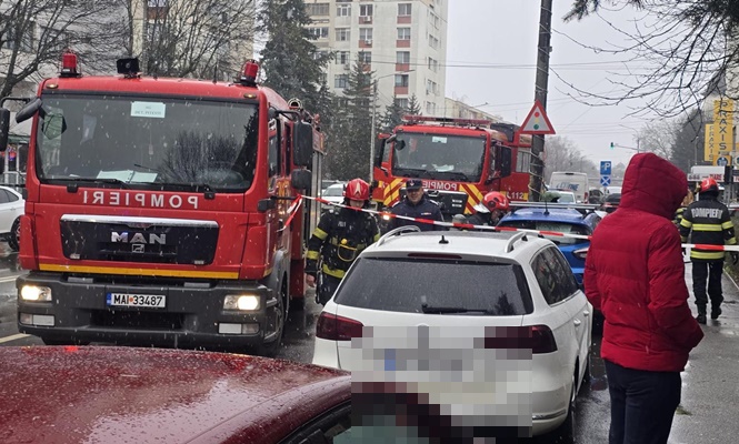 (VIDEO) Incendiu într-un apartament din Pitești 1 979c60a1 5229 4477 abc1 fa373f81bcf7 - (VIDEO) Incendiu într-un apartament din Pitești