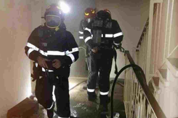 Incendiu-la-un-apartament-din-municipiul-Rosiori