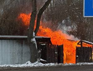 052b3fdc 61e1 4c6b 9854 62dbf30225ec - Update: Garaj în flăcări la Dâmbovicioara! Bătrân de 73 de ani, găsit carbonizat