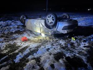 b5464867 021f 4997 9127 0b207c32f845 - Mașină răsturnată la Conțești! Un tânăr de 18 ani a ajuns la spital