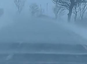 14717142 d425 4572 94dc 93295a32eecb - Viscol puternic pe DN 2B: „Evitați deplasările”