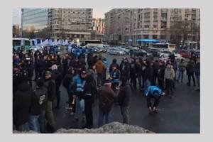 Untitled Project 8 - Protest în faţa Guvernului. Sindicaliştii din Apărare şi Poliţie au ieșit în stradă!