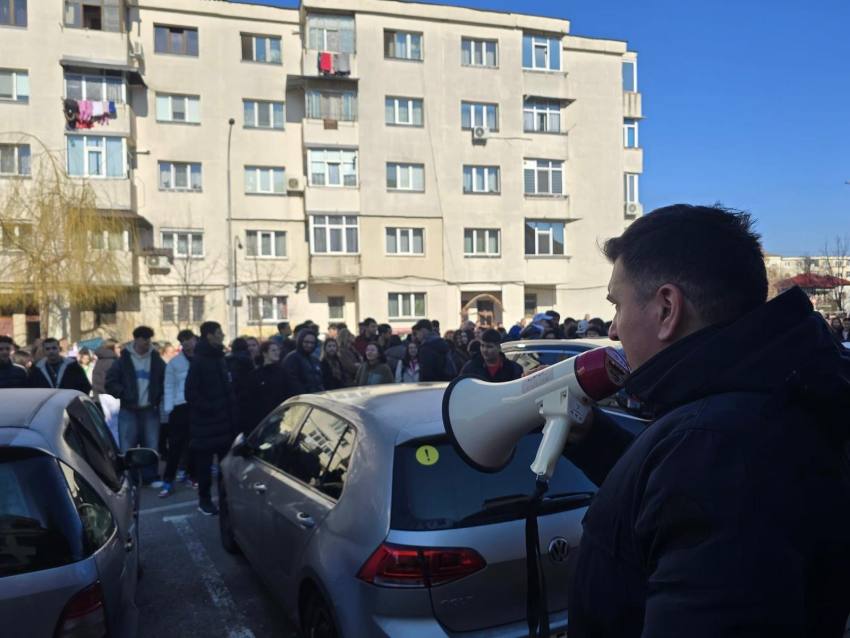 Exerciții de evacuare în școli și grădinițe din Argeș