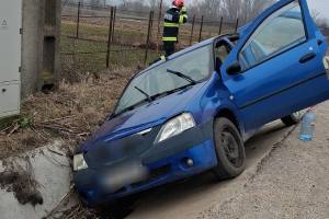 accident masina in sant Recea - Accident în Argeș! O șoferiță a ajuns cu mașina în șanț