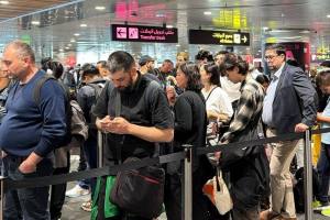 turiști blocați aeroport Dubai