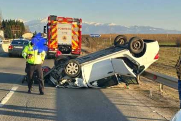 mașină răsturnată DN 1