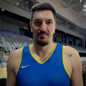 642542801 18366439066201095 2569909321889148746 n - Bobo și echipa de baschet a României joacă azi la Pitești Arena!