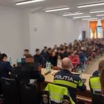 cats - Polițiștii argeșeni, prezenți în școli și licee. Doi elevi amendați