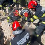 dărâmături persoană surprinsă pompieri