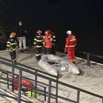 pompieri in strand - Alertă în Pitești: a căzut cineva în apă în Parcul Ștrand? UPDATE: Căutările vor fi reluate mâine dimineață