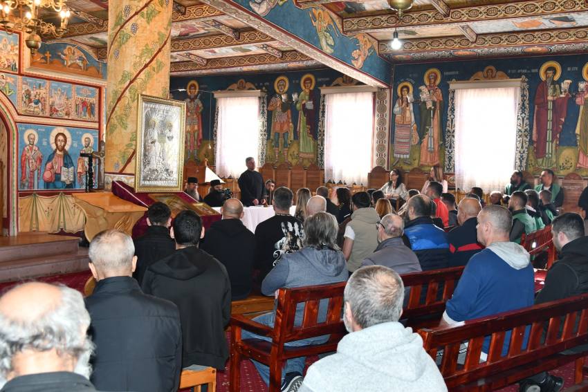 la Penitenciarul Mioveni