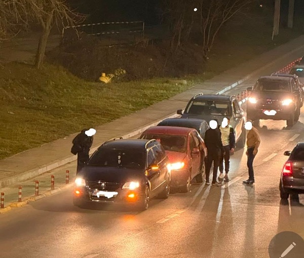 f20ccf44 2eea 48f2 8632 255bafb87bcb - Carambol cu 3 mașini în Pitești