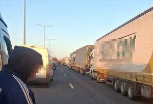 d6e0e7cd ac1f 4209 8deb da6ce5536b14 - Accident cu victimă pe DEx12! Trafic oprit pe sensul Craiova – Pitești