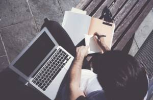 58e3c261 9f4c 40ac aae3 b3a70e5a2346 - Mii de români vor să devină funcționari europeni.