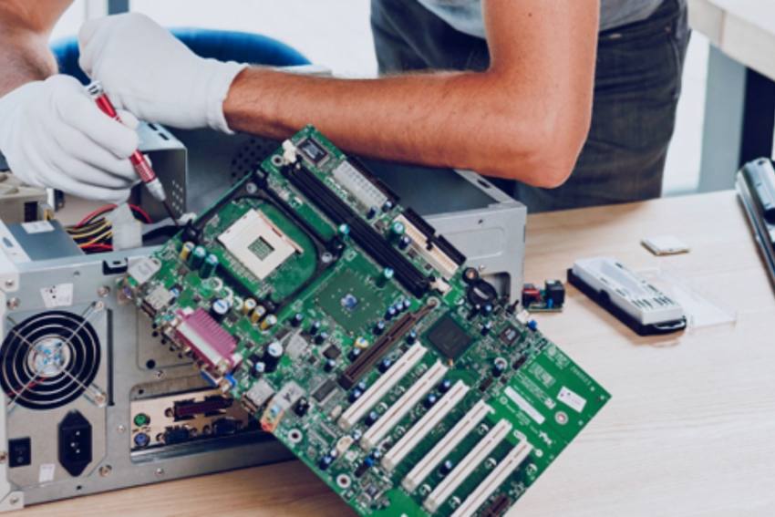 Specialist Suport Hardware Specialist Suport Hardware