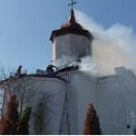 (Video) Biserică în flăcări! Peste 100 de oameni se aflau la slujbă 11 11 - (Video) Biserică în flăcări! Peste 100 de oameni se aflau la slujbă
