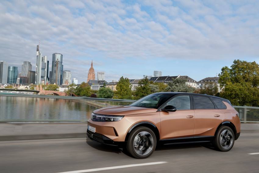 Descoperă noul Opel Grandland la Eurial Pitești! SUV-ul care atrage priviri! 1 Opel Grandland la Eurial Pitești