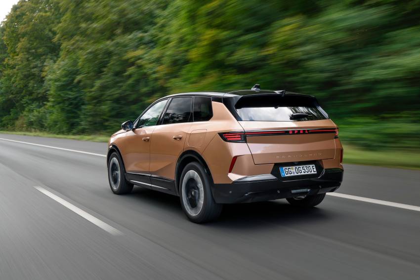 Descoperă noul Opel Grandland la Eurial Pitești! SUV-ul care atrage priviri! 3 Opel Grandland la Eurial Pitești