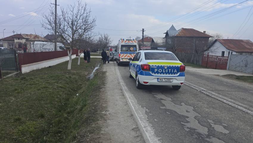 Accident în Argeș! A intrat cu mașina într-un cap de pod 2 Accident în Poiana Lacului