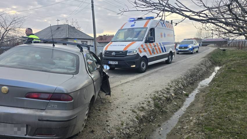 Accident în Argeș! A intrat cu mașina într-un cap de pod 1 Accident în Poiana Lacului