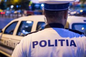 poliție mașină polițist