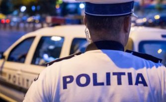 poliție mașină polițist