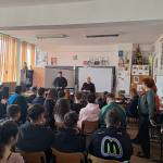 40787747 4604 40c6 bfed fbd96d01620e - Elevii Liceului Tehnologic „Dimitrie Dima”, informați despre pericolele consumului de substanțe interzise și siguranța rutieră