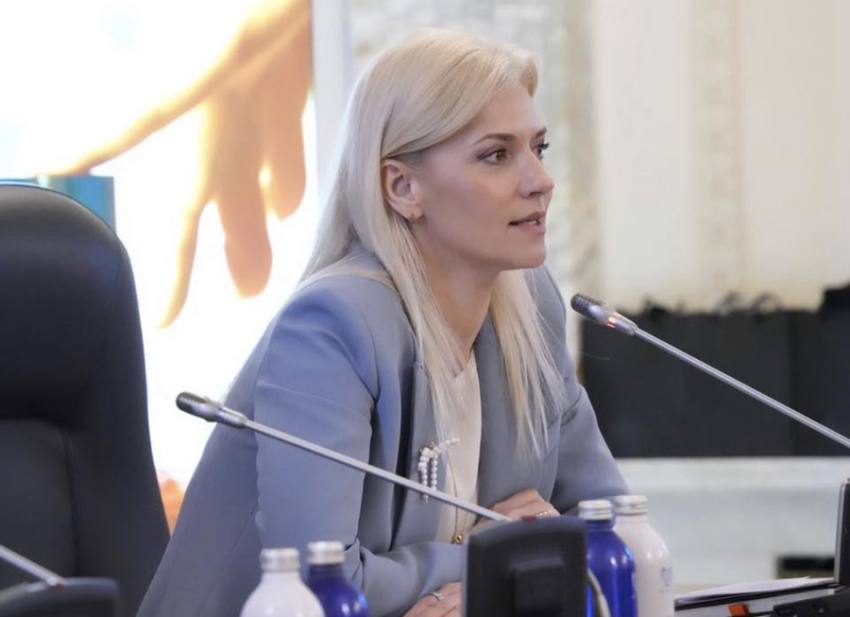 Sursă foto: FB ALina Gorghiu