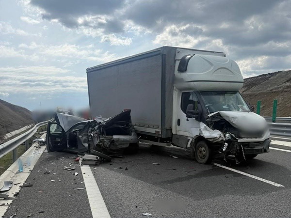 9d8ffdde 4ec4 4938 9d00 dda6555b7a99 - Accident grav pe DEx12. Trafic deviat pe DN 65