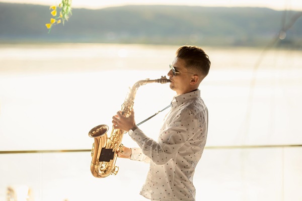 db0b6048 0d4e 4229 8826 d46b2eff32a6 - Balul Luminilor marchează un an de Rotary Pitești Unity. Moment special cu Valentin Precup