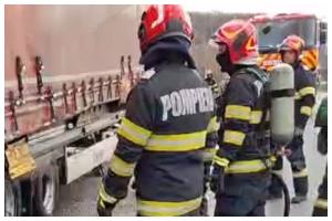 BeFunky collage 20 - Intervenție de urgență în Drăganu! TIR în flăcări