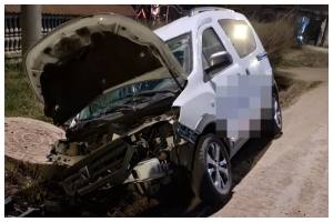 BeFunky collage 26 - Pitești: S-a urcat băut la volan și a ajuns cu mașina în șanț